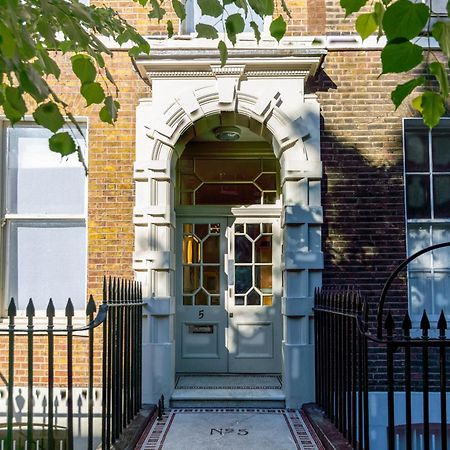 Апартаменты 5 Doughty Street Лондон Экстерьер фото