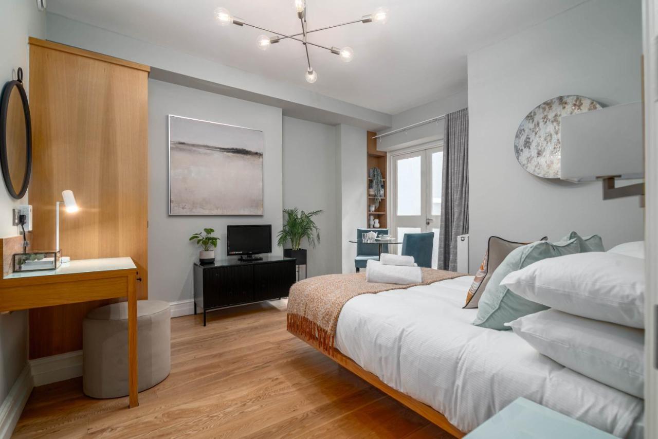 Апартаменты 5 Doughty Street Лондон Экстерьер фото