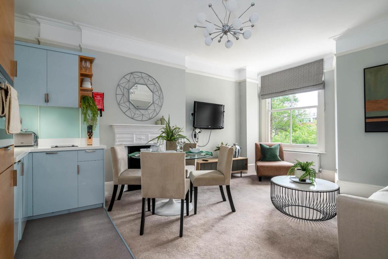 Апартаменты 5 Doughty Street Лондон Экстерьер фото