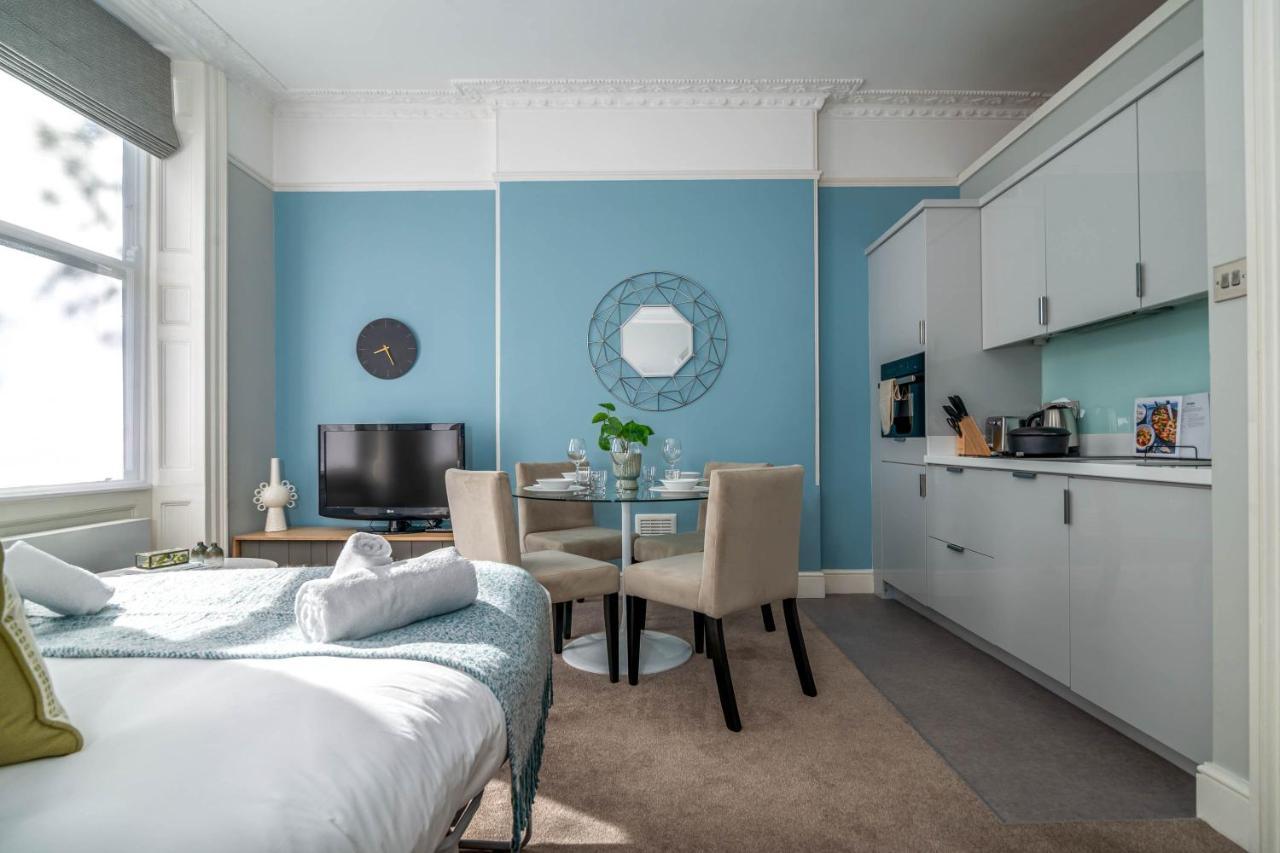 Апартаменты 5 Doughty Street Лондон Экстерьер фото